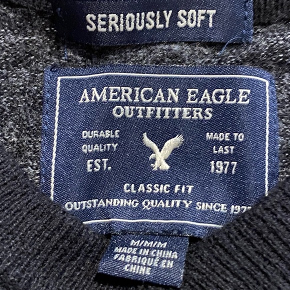 Men’s Abercrombie and Fitch Sweater - Picture 2 of 3